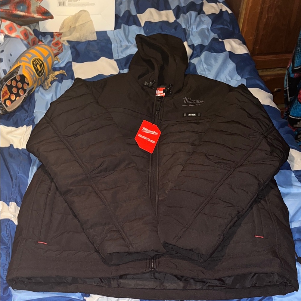 Milwaukee Mens Heated Jacket